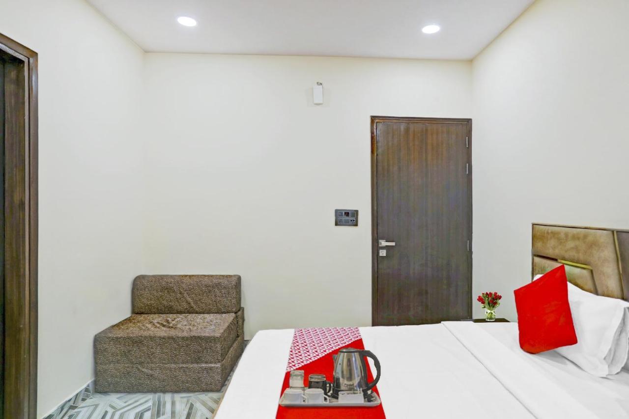 Hotel O Royal Lotus Stay Near Ip Extension Metro Station Nuova Delhi Esterno foto
