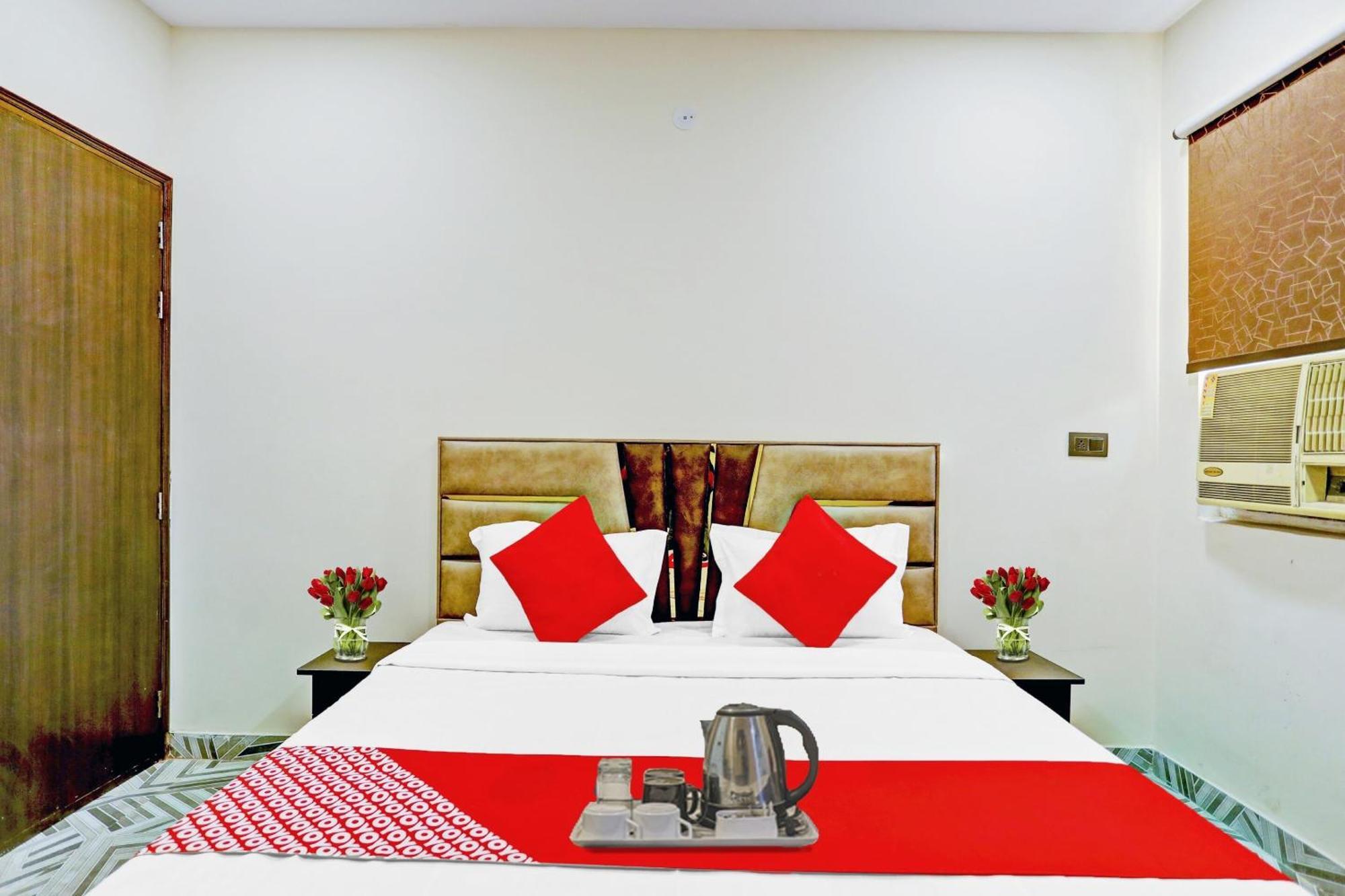 Hotel O Royal Lotus Stay Near Ip Extension Metro Station Nuova Delhi Esterno foto