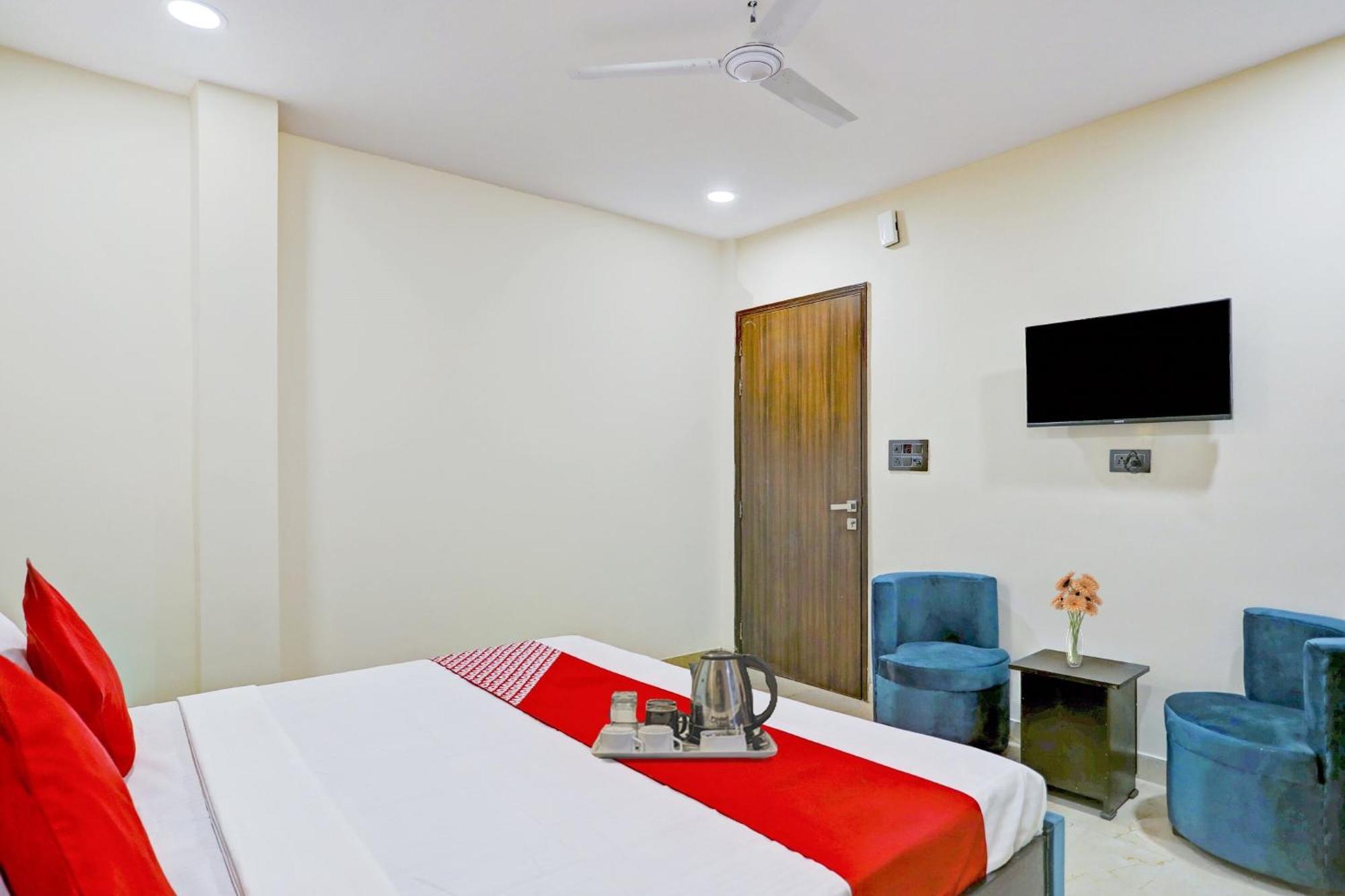 Hotel O Royal Lotus Stay Near Ip Extension Metro Station Nuova Delhi Esterno foto